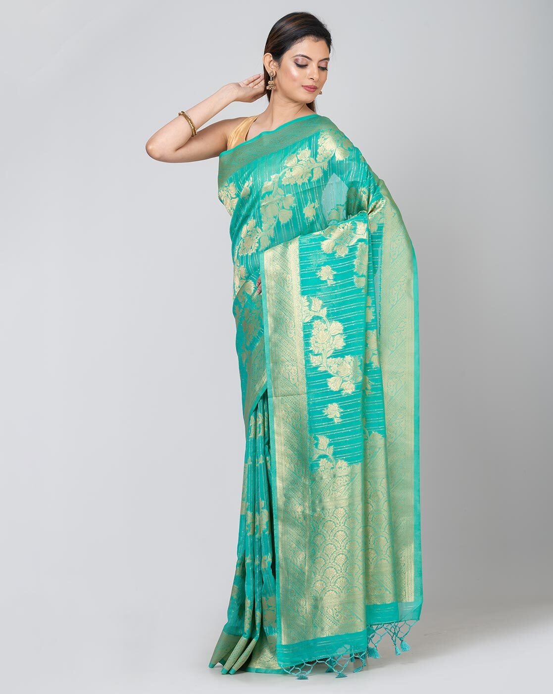 -1117Wx1400H-467149754-purple-MODEL2 Woven Banarasi Saree with Contrast Border - Image 1